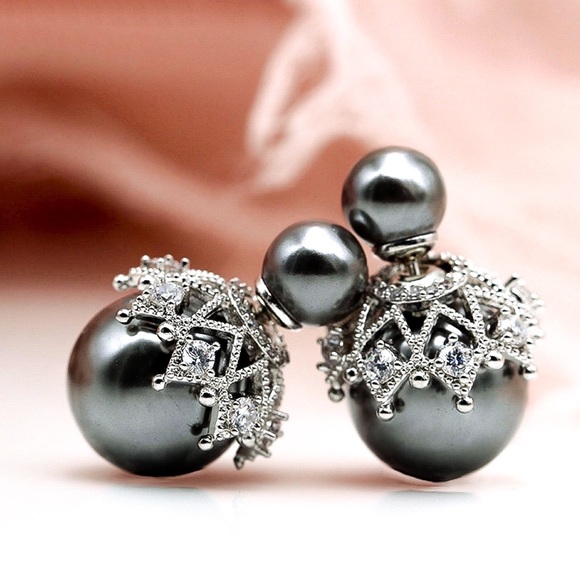 Jewelry - Pearlescent Gray Silver Crystal Pave Double Studs